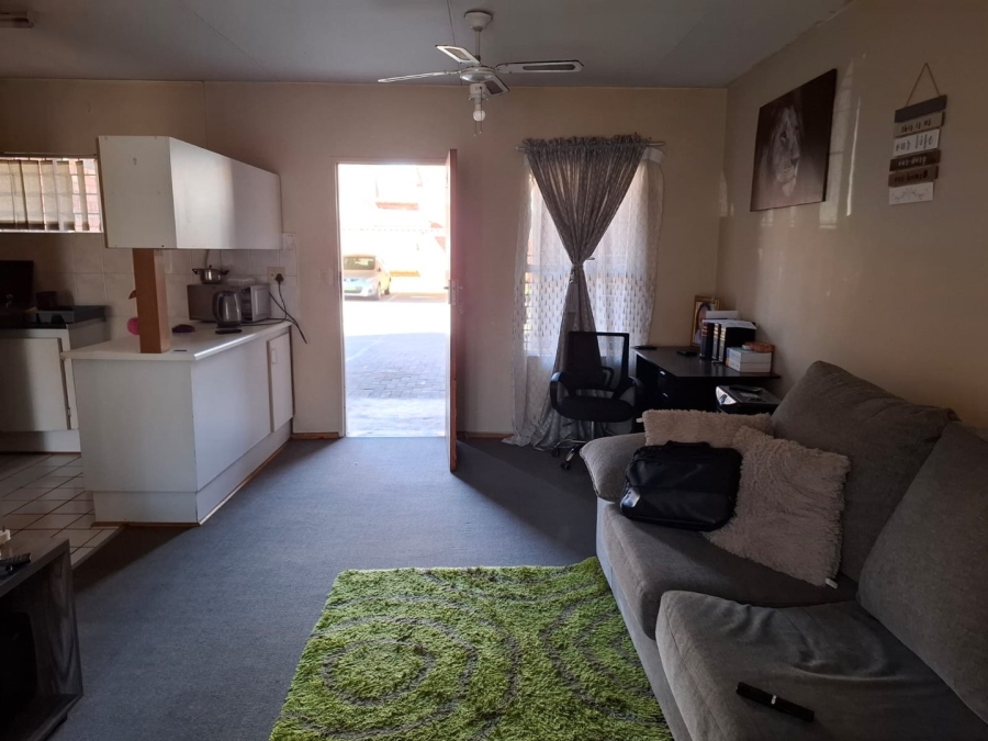 2 Bedroom Property for Sale in Willows Free State